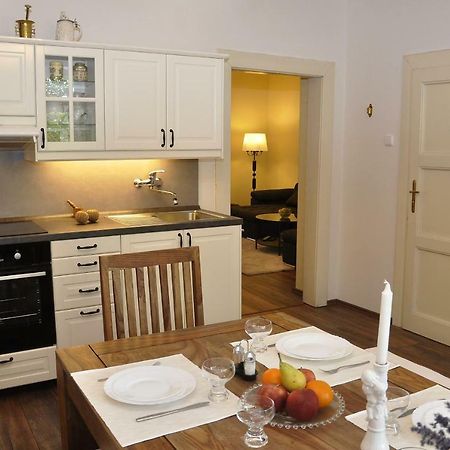 Atmospheric Quiet Apartment Prague Luaran gambar