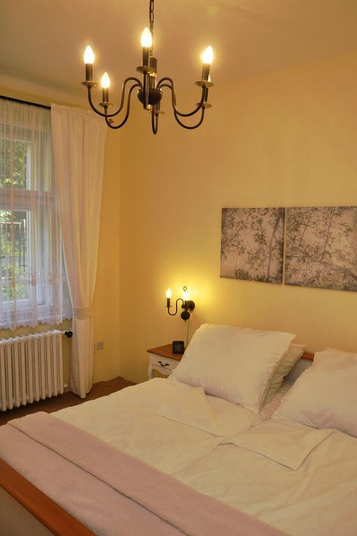 Atmospheric Quiet Apartment Prague Luaran gambar