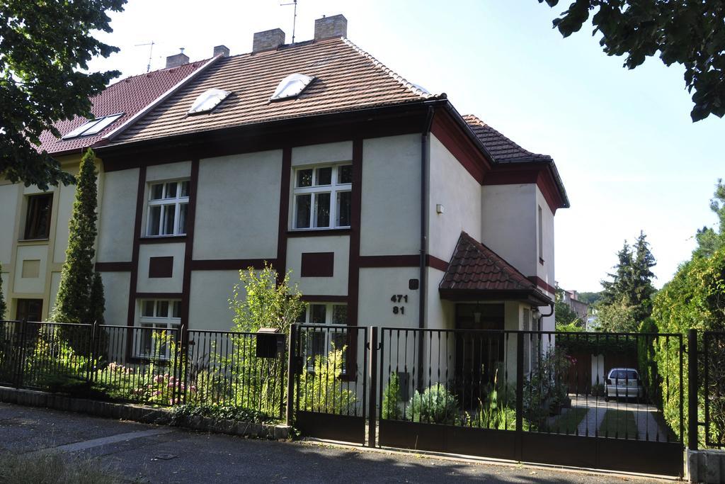 Atmospheric Quiet Apartment Prague Luaran gambar